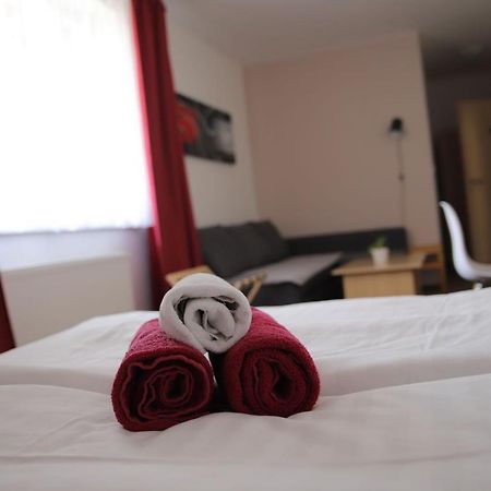 Penzion Amfik Bukovina Popovice  Extérieur photo